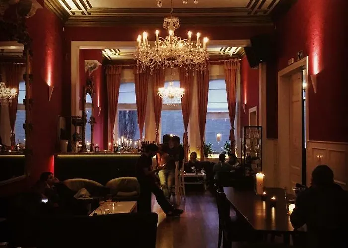 Lybeer Private Rooms Just For Two!Hostal